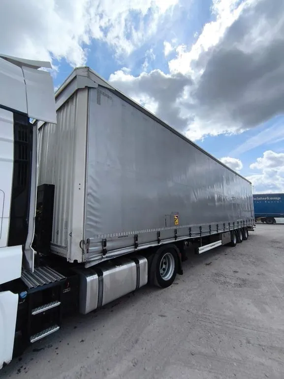 KAESSBOHRER *XS Maxima*Rollerbett*MEGA*2022*AIRCARGO* – Bild 1